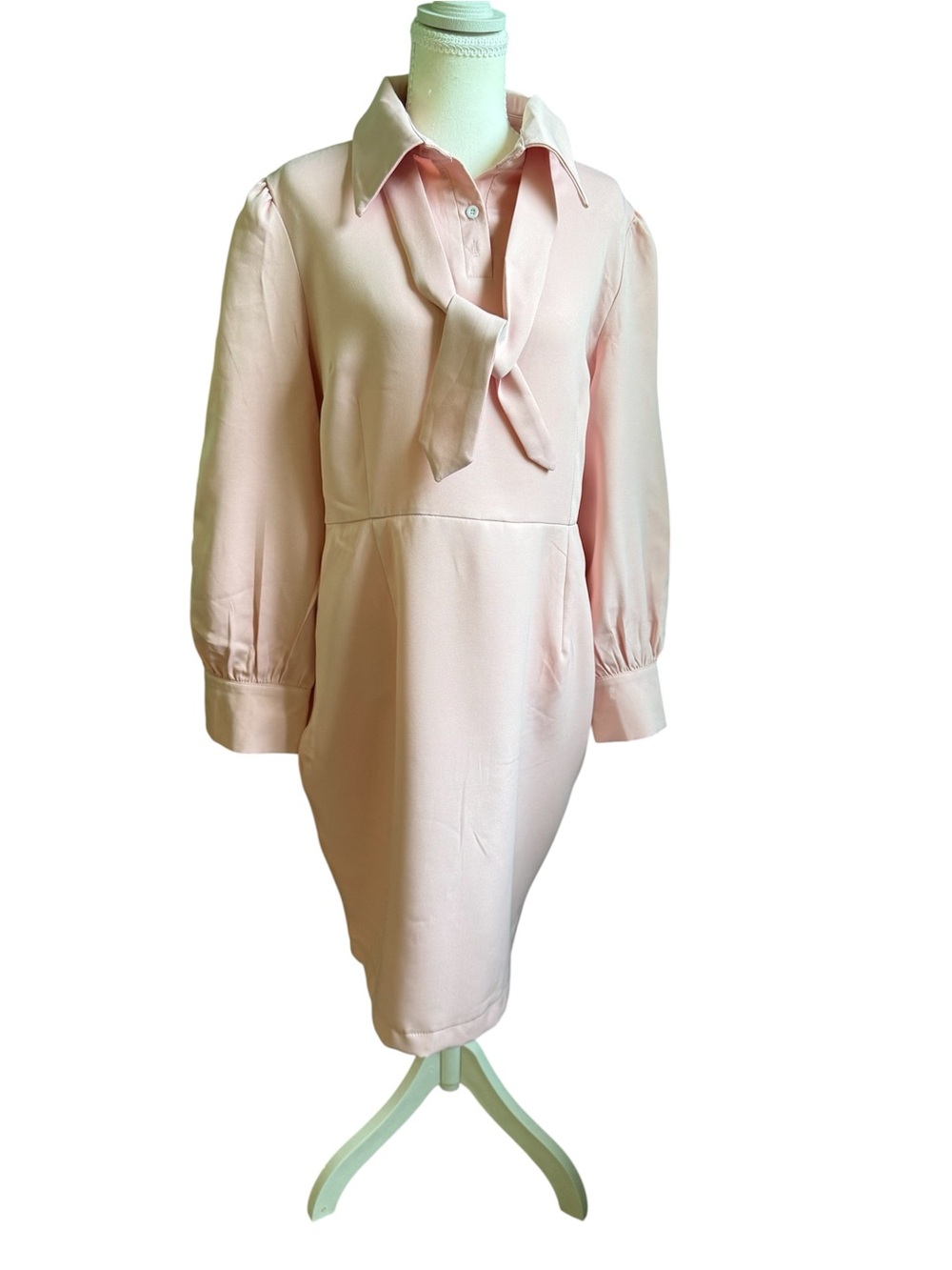 Women's Light Pink Tie-Neck Shirt Dress